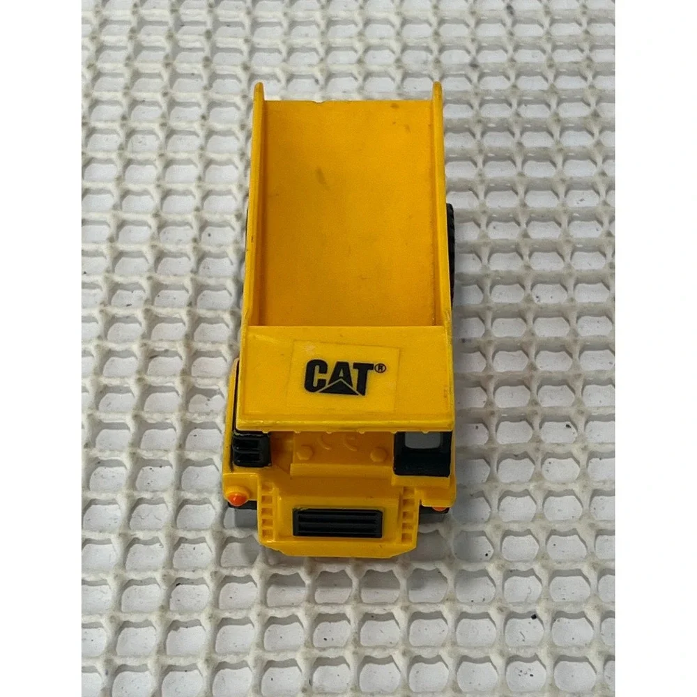 Vintage Plastic Caterpillar-CAT Diesel Power‎ Yellow Construction Dump Truck